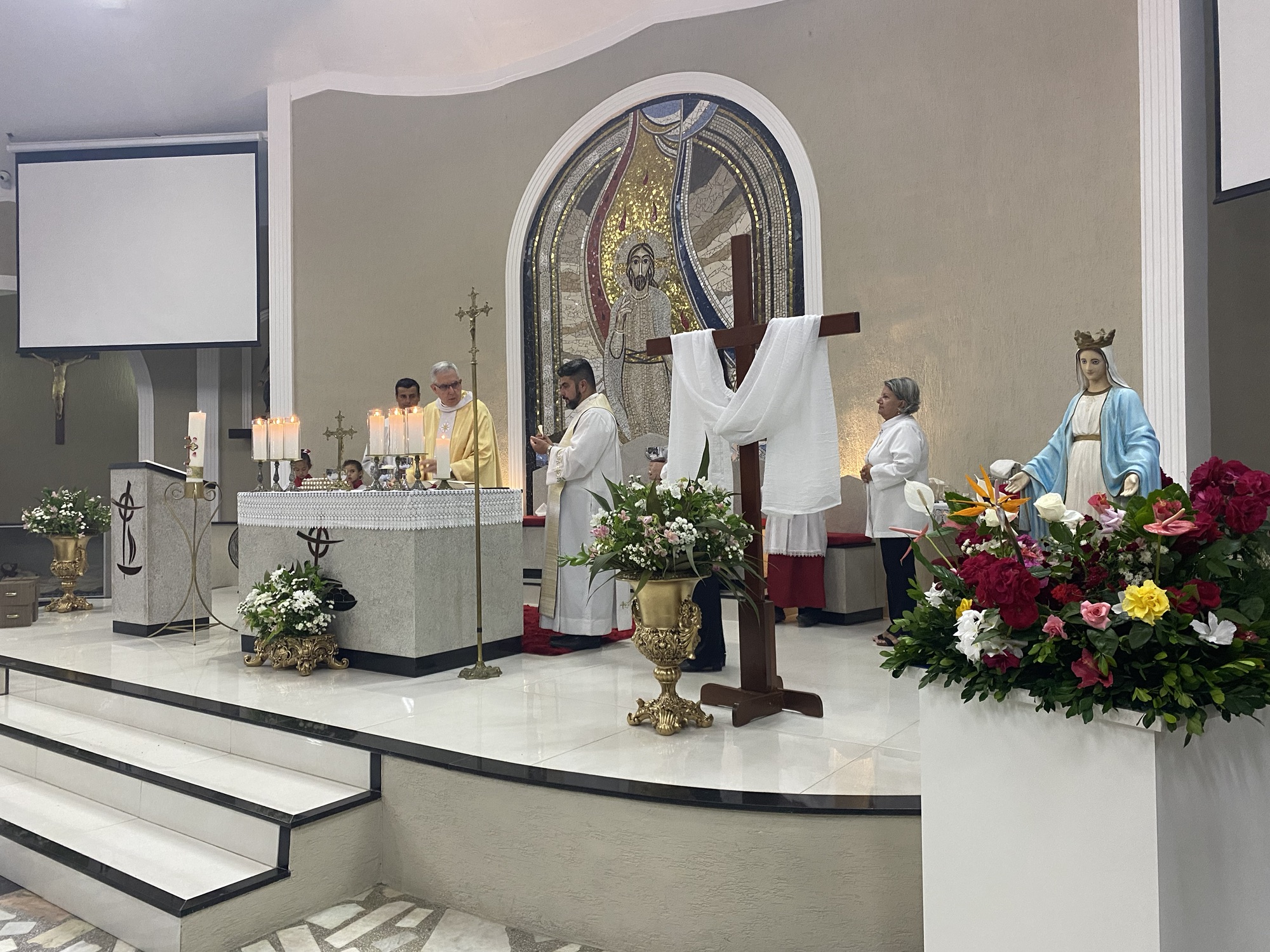 Paróquia realiza abertura da Novena em Honra a Nossa Senhora das Graças